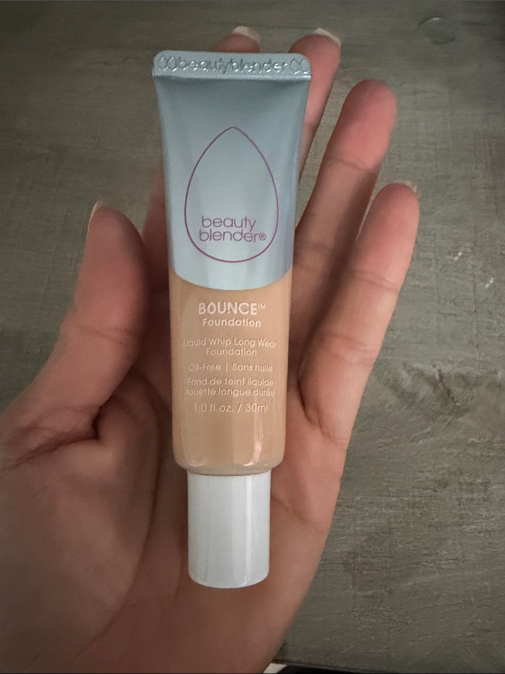 beautyblender Bounce Liquid Whip Foundation - 3.45 N med